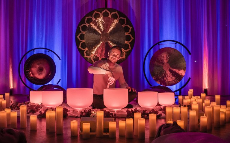 Tobias Mrzyk Soundbath Handpan